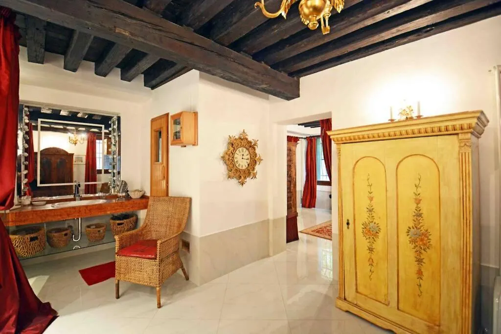 Apartment Zattere Cottage Close To Guggenheim Venice Italy